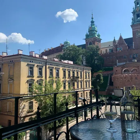 Castle Wawel -bachelor Party Place Appartement Cracovie
